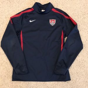 Nike US soccer pull over - Sz L